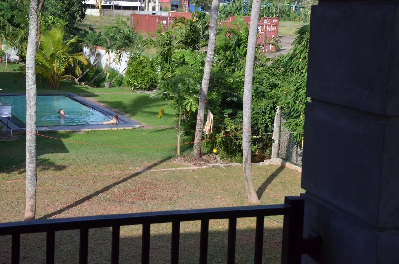 Airport Villa Katunayake