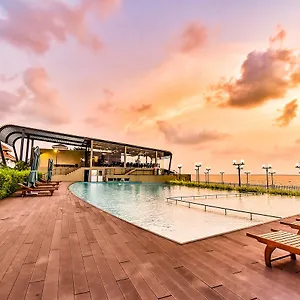 Grandeeza Luxury Отель